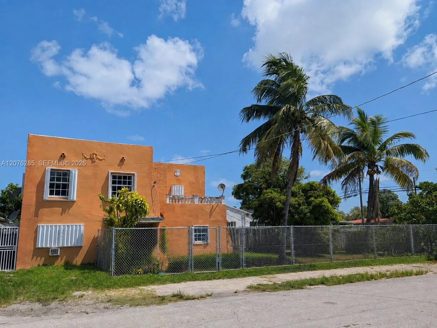 200 NW 34th Ave, Miami, FL 33125