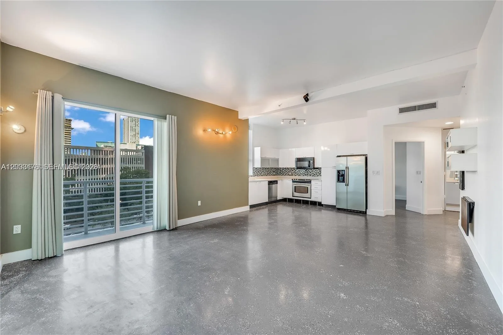 234 NE 3rd St # 507, Miami, FL 33132