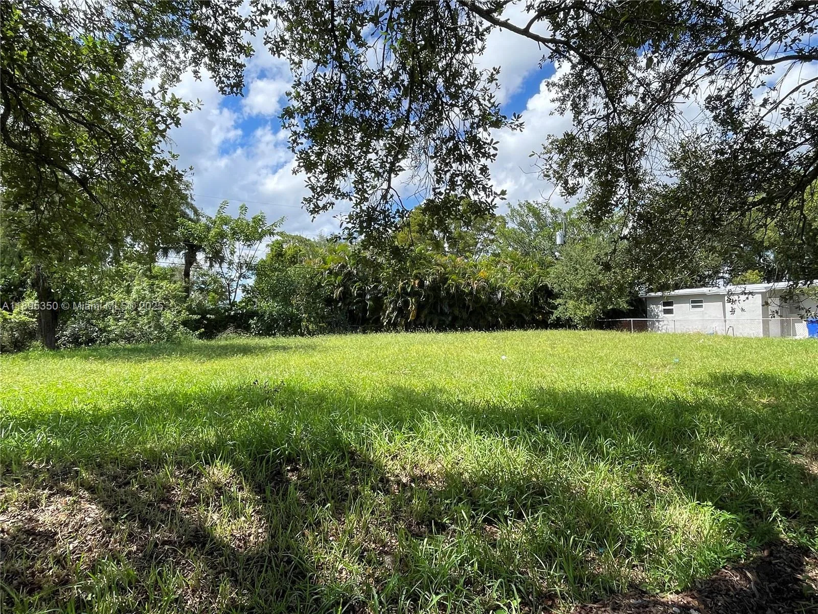 833 NW 12th Ave, Fort Lauderdale, FL 33311 photo 2