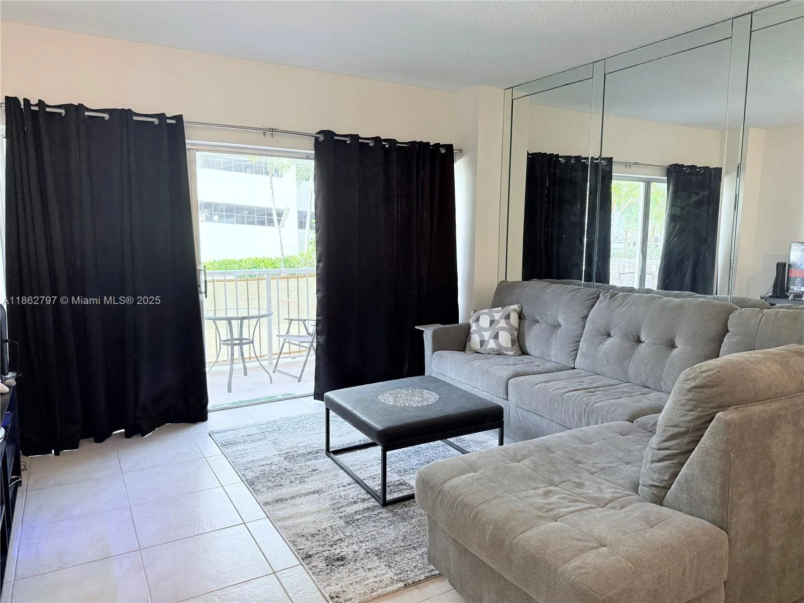 1965 S Ocean Dr # LD, Hallandale Beach, FL 33009 photo 11