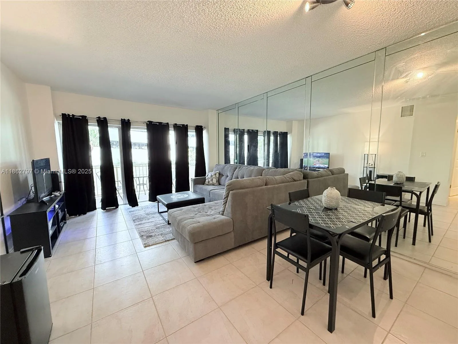 1965 S Ocean Dr # LD, Hallandale Beach, FL 33009 photo 12