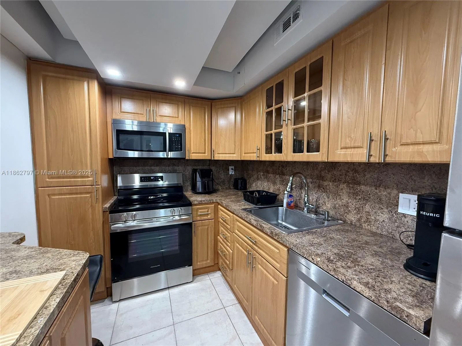 1965 S Ocean Dr # LD, Hallandale Beach, FL 33009 photo 8