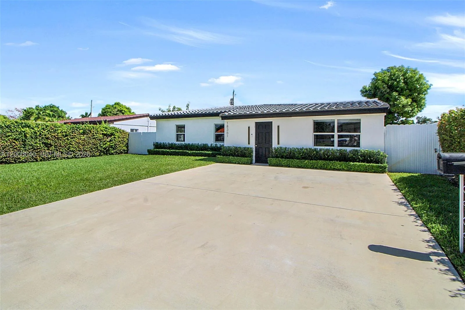 18361 NE 20th Pl # 18361, North Miami Beach, FL 33179 photo 2