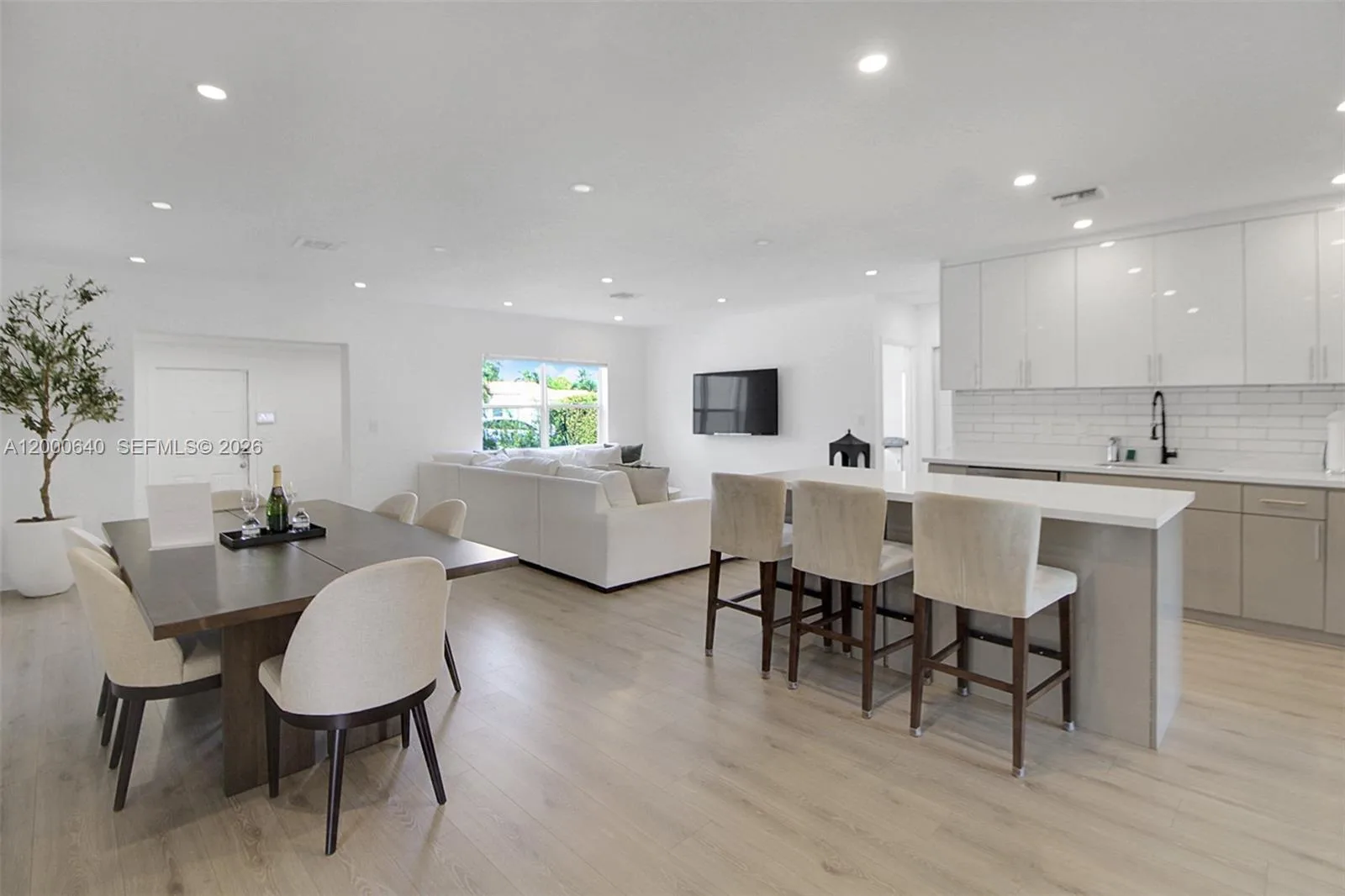 18361 NE 20th Pl # 18361, North Miami Beach, FL 33179 photo 9