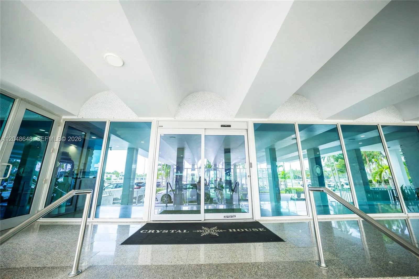 5055 Collins Ave # 14H, Miami Beach, FL 33140