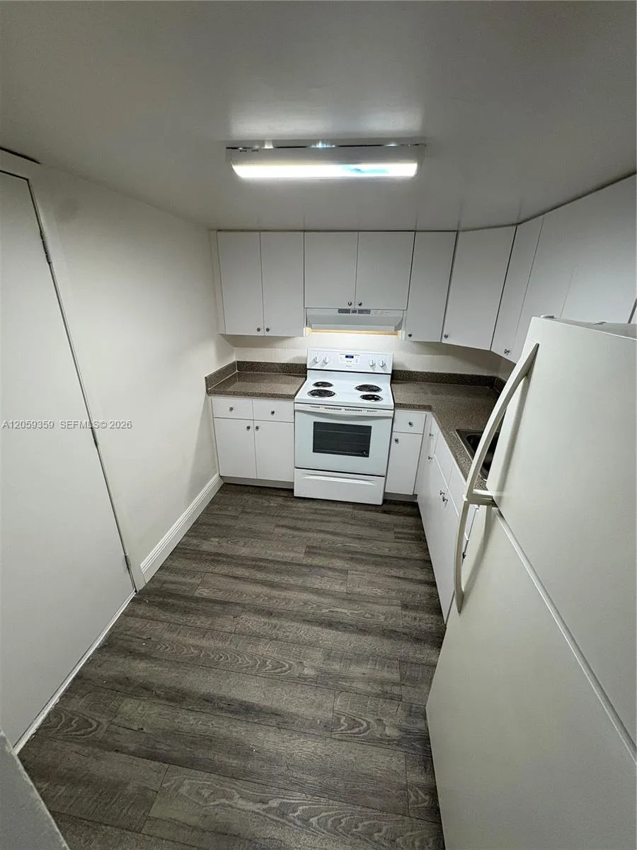 13285 NE 6th Ave # N107, North Miami, FL 33161