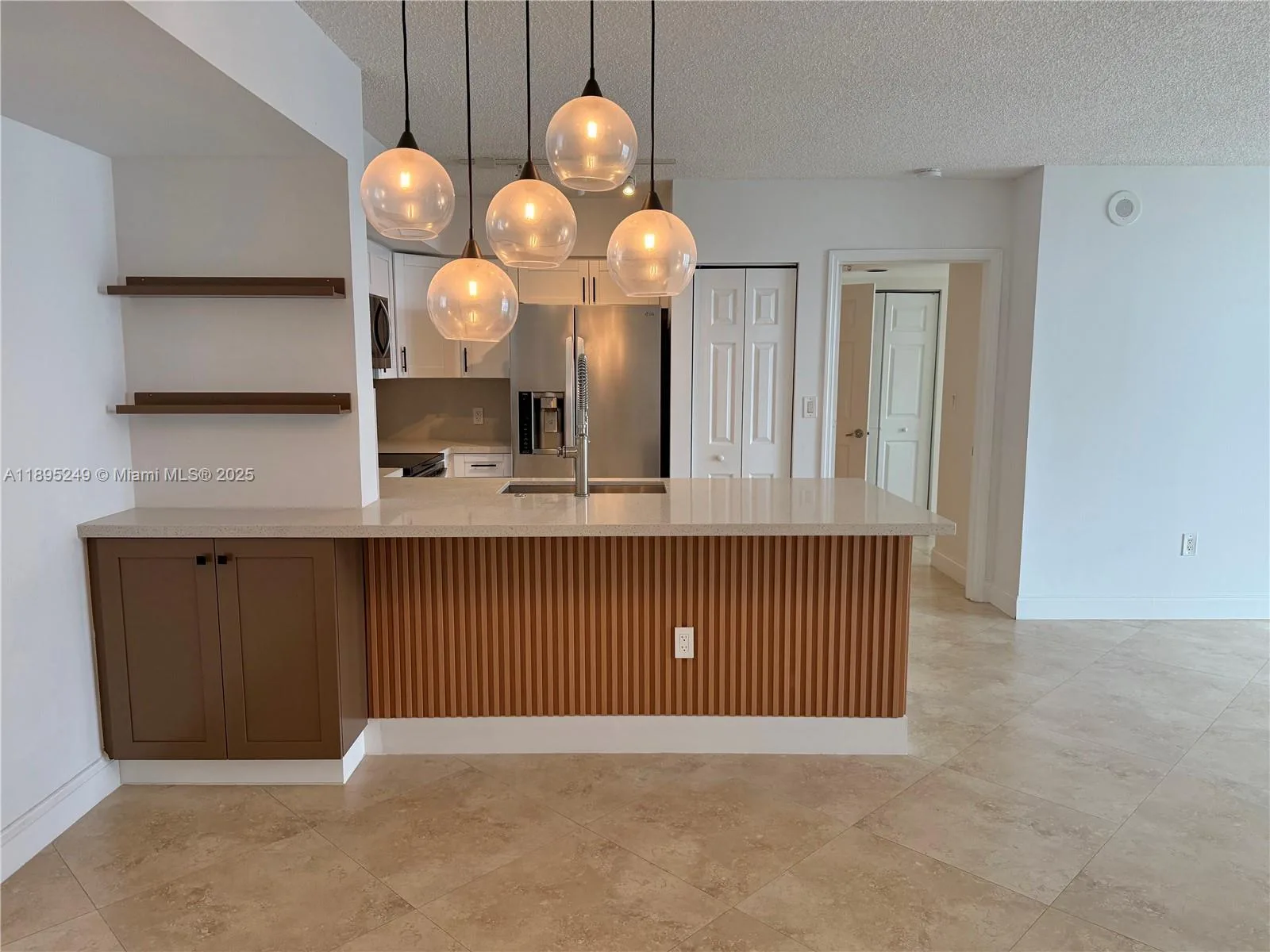 1155 Brickell Bay Dr # 2208, Miami, FL 33131 photo 4