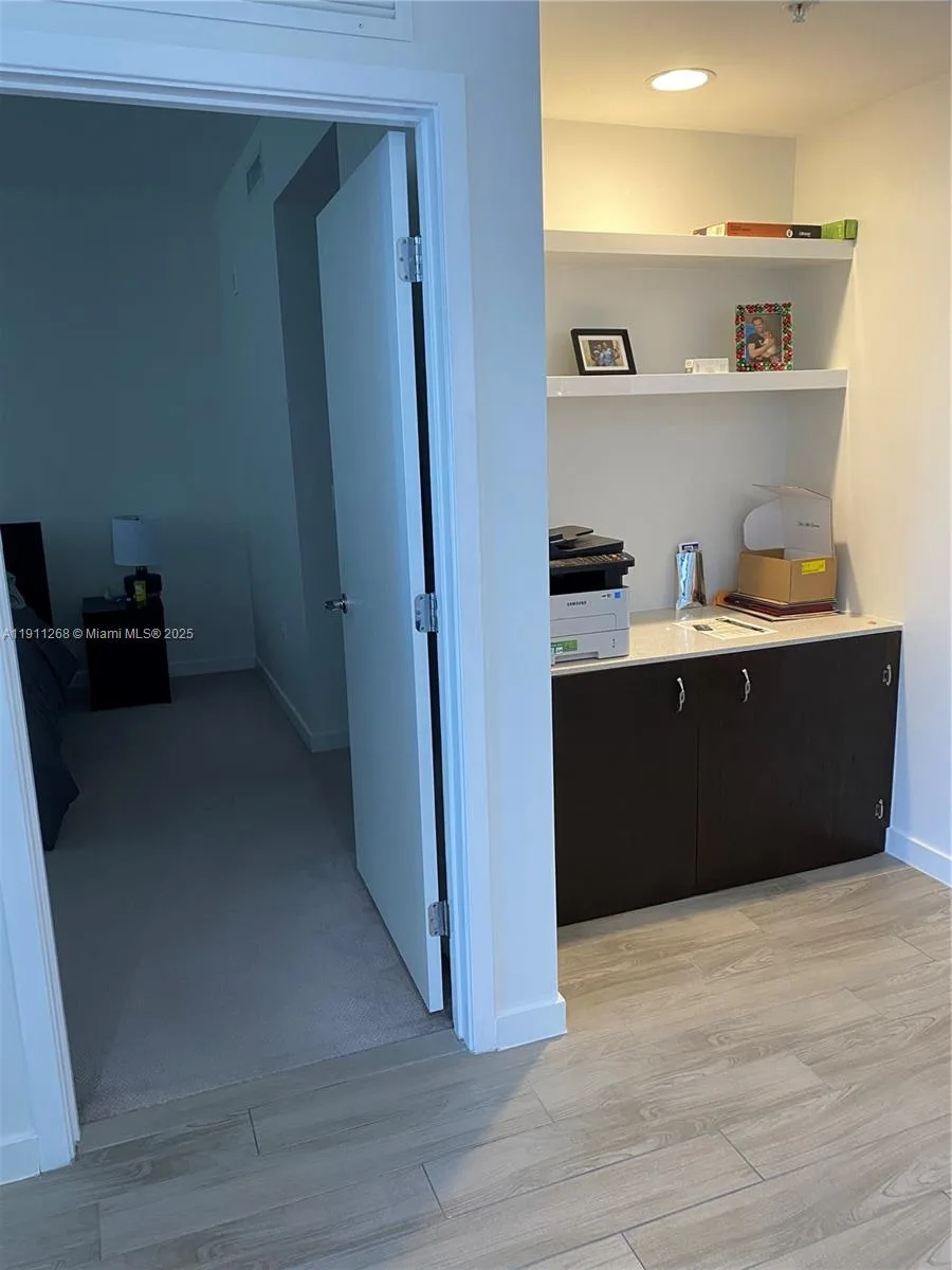 999 SW 1st Ave # 1413, Miami, FL 33130 photo 5