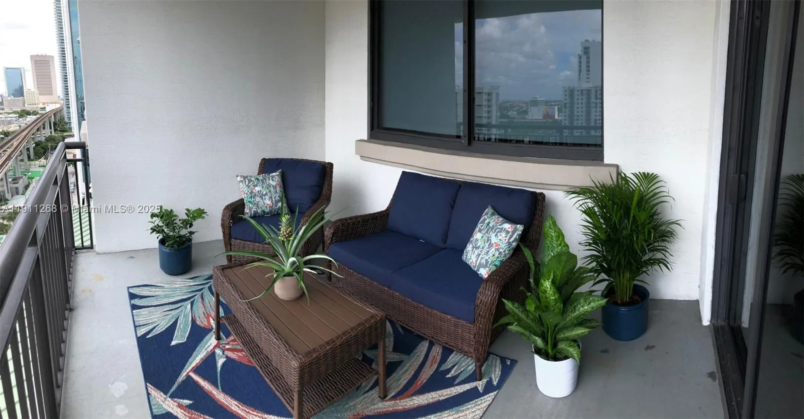 999 SW 1st Ave # 1413, Miami, FL 33130 photo 8