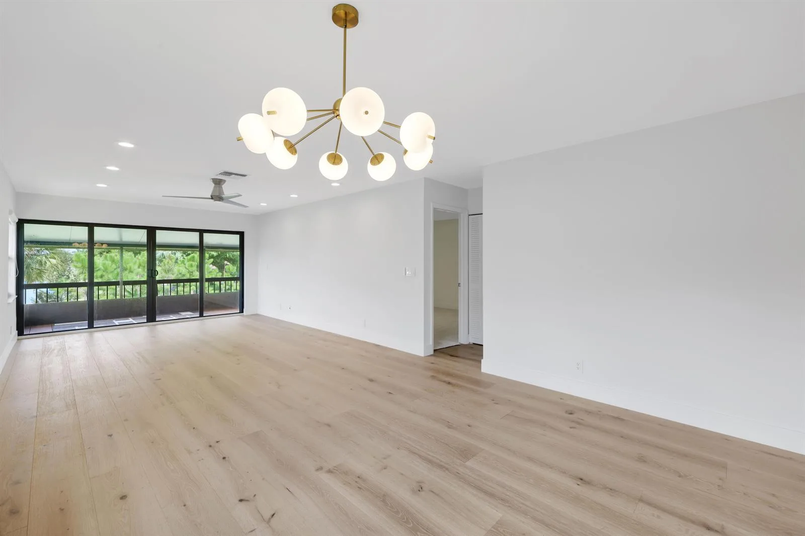13921 Royal Palm Court # B, Delray Beach, FL 33484 photo 9