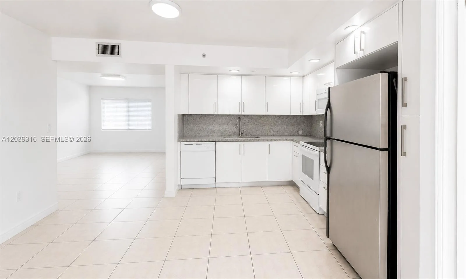 8700 SW 133rd Ave Rd # 312, Miami, FL 33183 photo 4