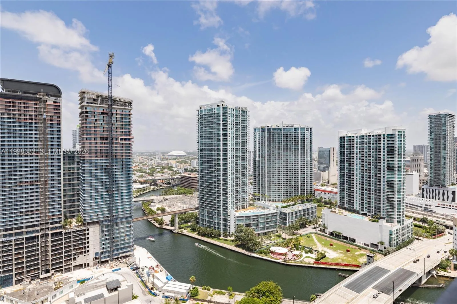 68 SE 6th St # 3006, Miami, FL 33131