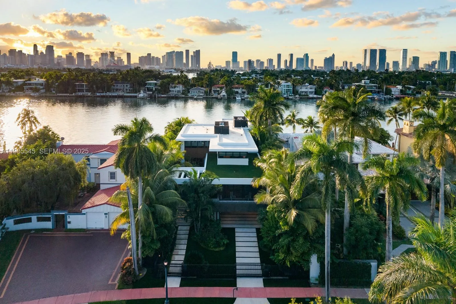 40 W Rivo Alto Dr, Miami Beach, FL 33139 photo 9
