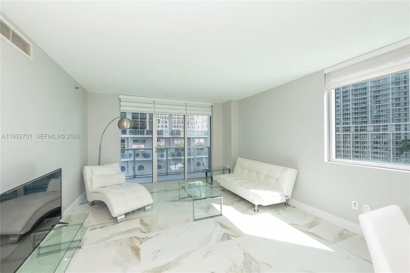 55 SE 6 ST # 1207, Miami, FL 33131 photo 5