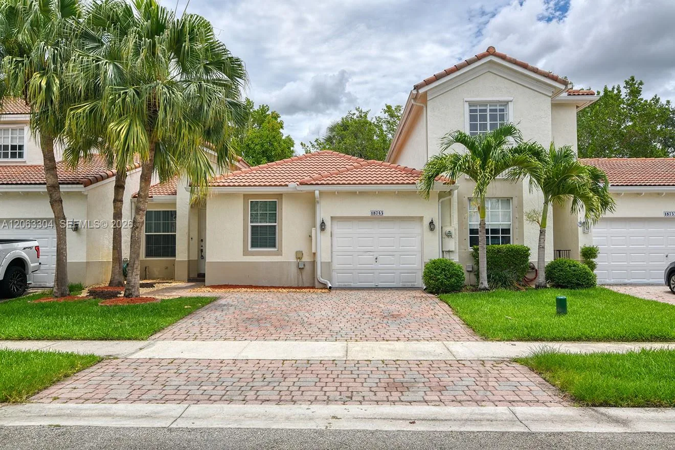 18743 SW 27th St, Miramar, FL 33029 photo 2