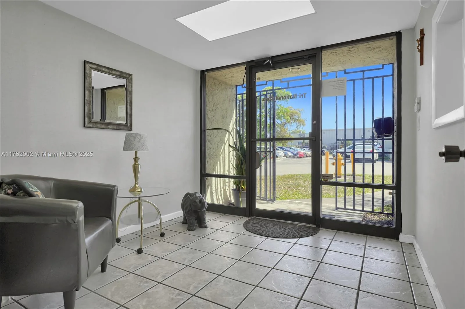 5220 NW 72nd Ave # A1, Miami, FL 33166 photo 3