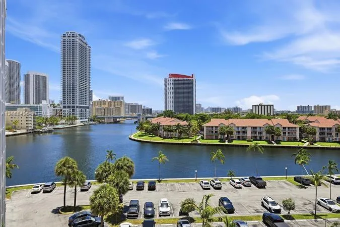 200 E Leslie Dr # 722, Hallandale Beach, FL 33009 photo 8