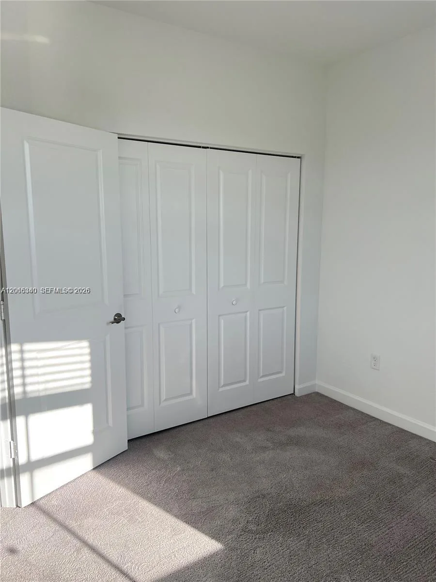 1211 SE 27th Ter, Homestead, FL 33035 photo 9