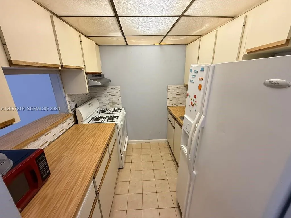 1255 W 53rd St # 309, Hialeah, FL 33012
