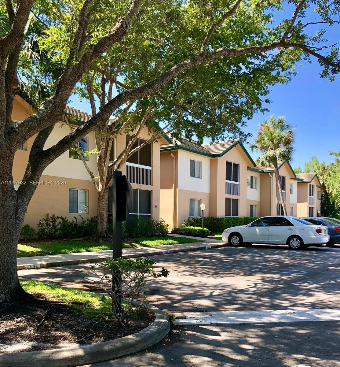 9855 Westview Dr # 723, Coral Springs, FL 33076