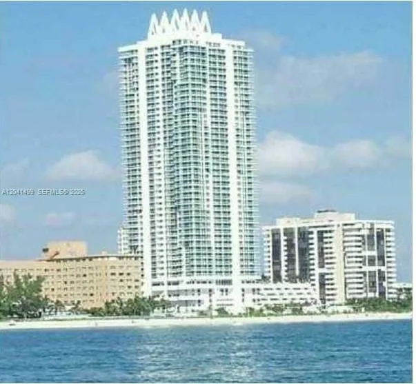 6365 Collins Ave # 1707, Miami Beach, FL 33141