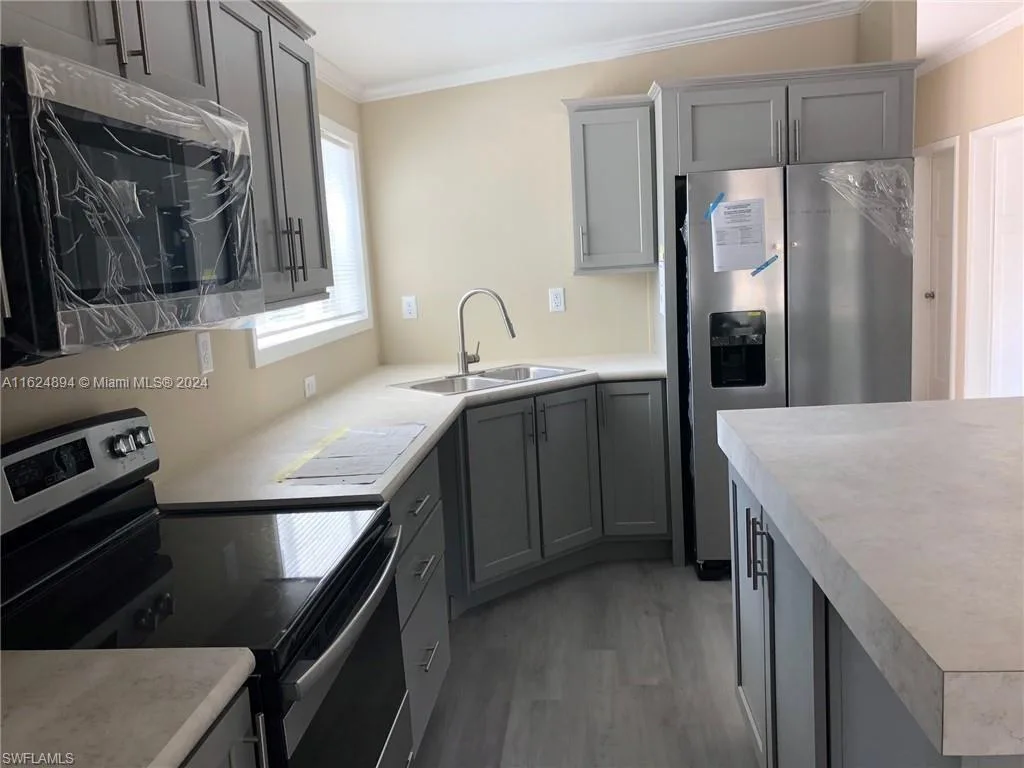 3913 LEE BLVD, Lehigh Acres, FL 33971 photo 2