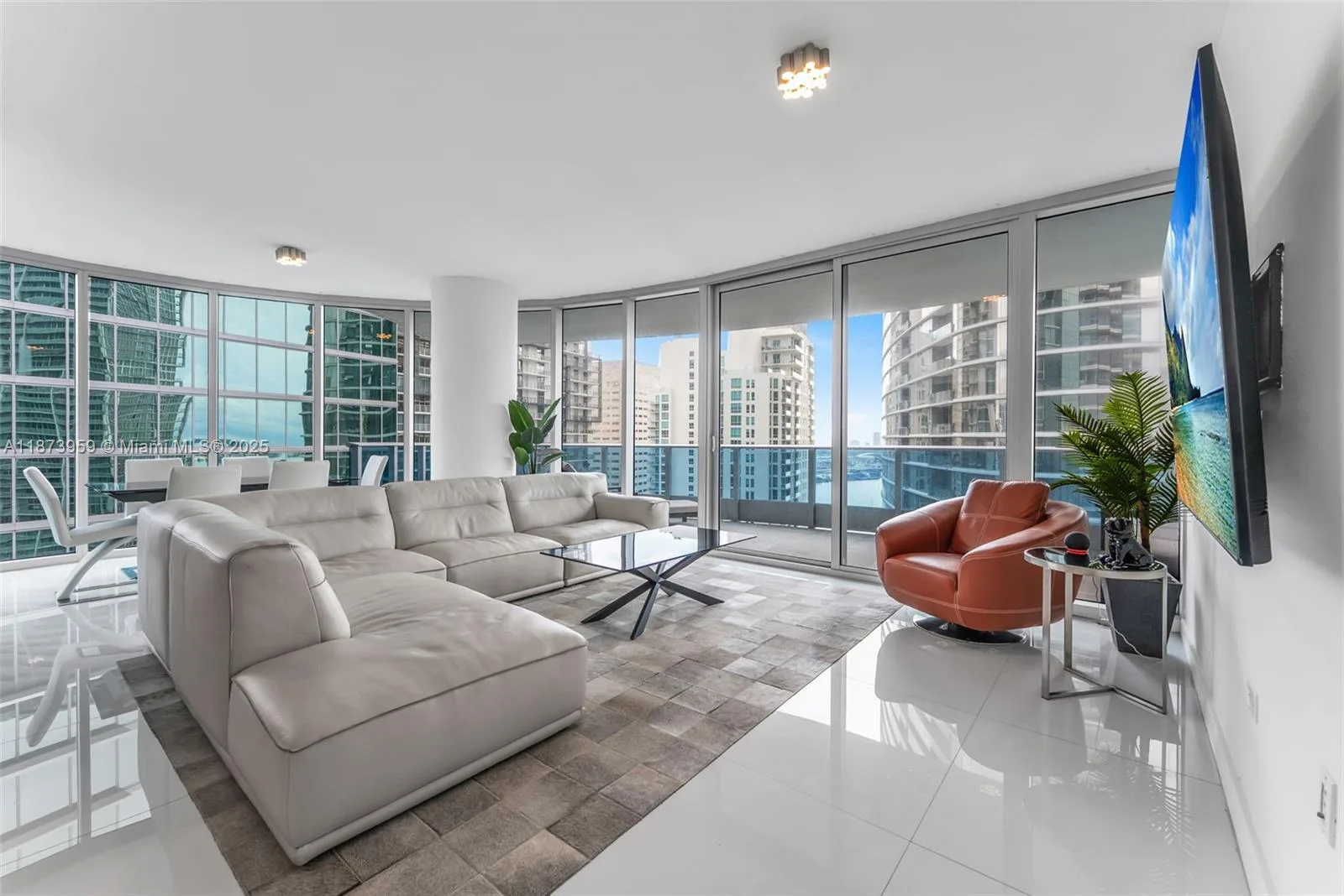 200 Biscayne Boulevard Way # 3601, Miami, FL 33131 photo 3