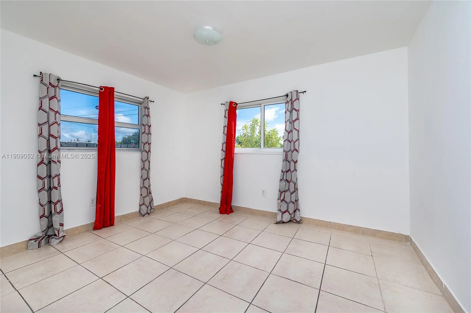 520 SW Krome Ter, Homestead, FL 33030 photo 9