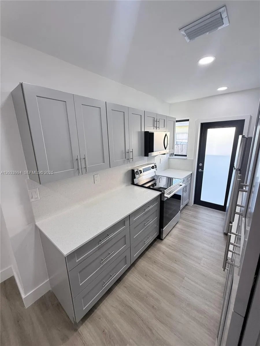 2080 NE 172nd St # A, North Miami Beach, FL 33162 photo 6