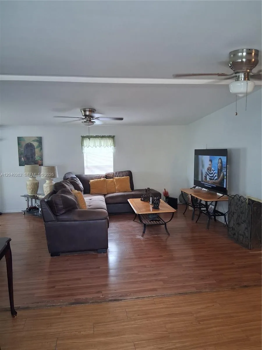 5030 SW 30th Ave, Dania Beach, FL 33312