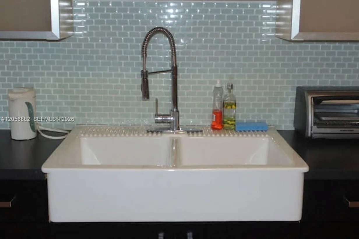 1301 NE Miami Gardens Dr # 1611W, Miami, FL 33179 photo 7