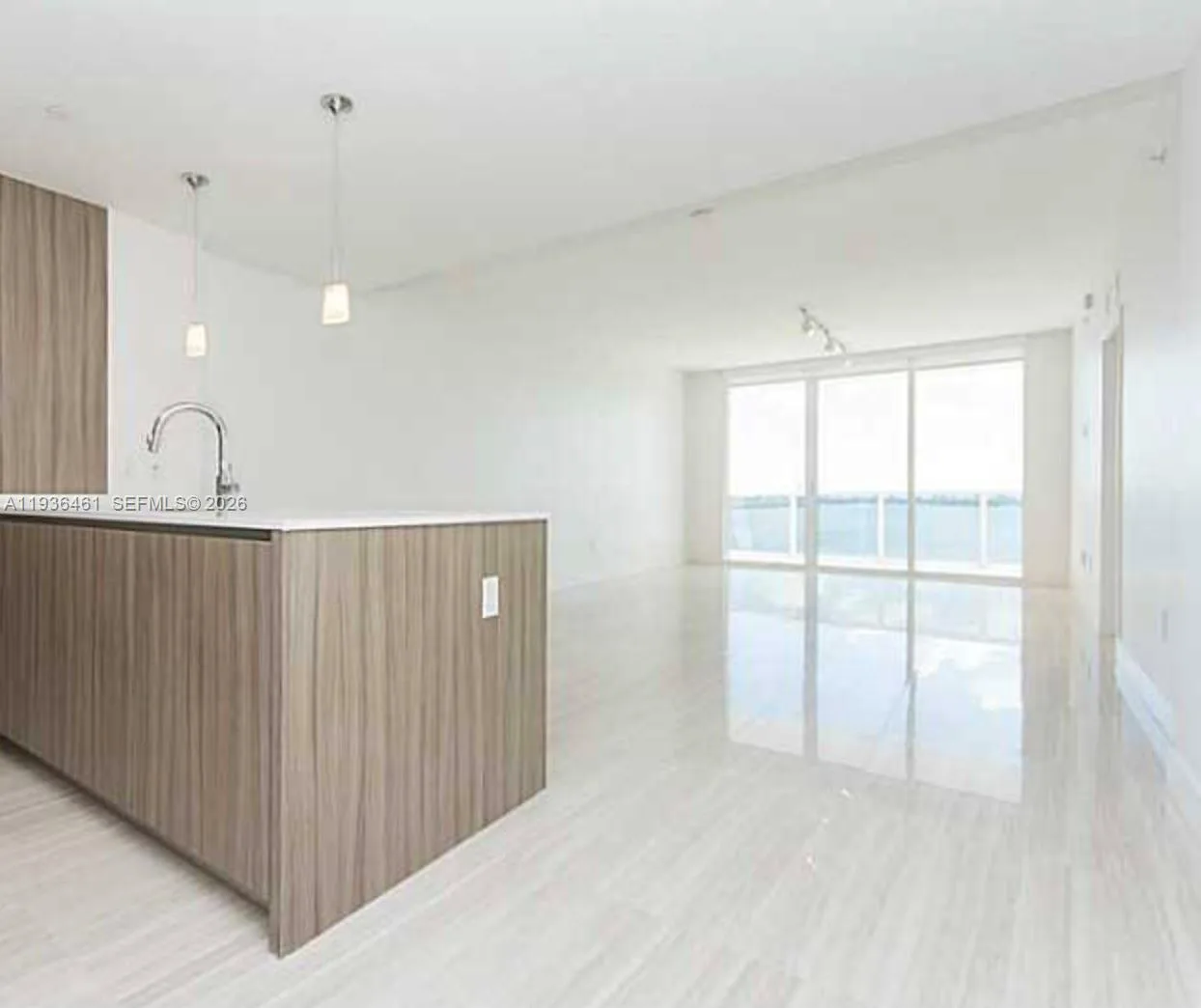 600 NE 27th St # 2004, Miami, FL 33137 photo 3
