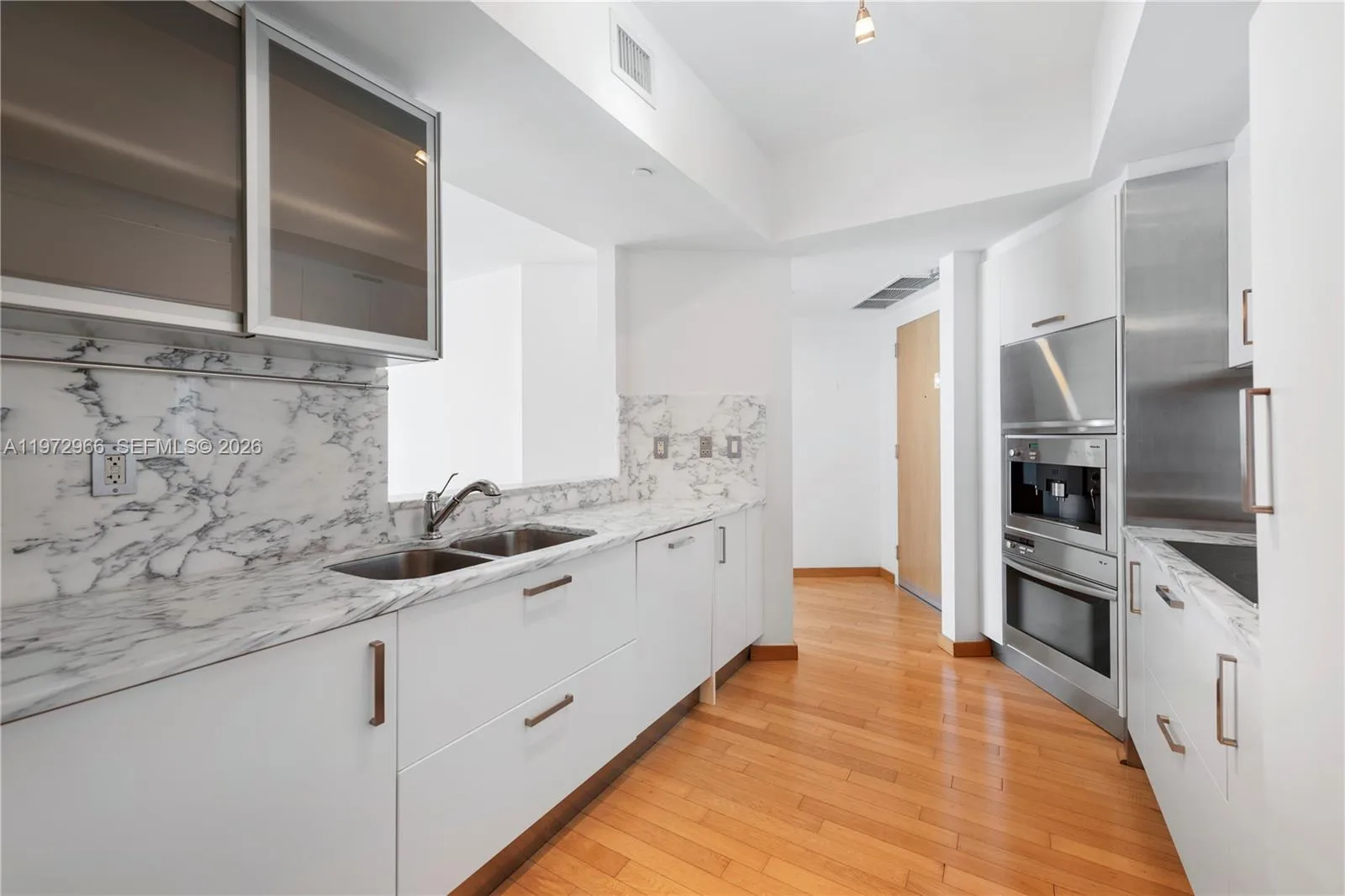 450 Alton Rd # 3206, Miami Beach, FL 33139 photo 8