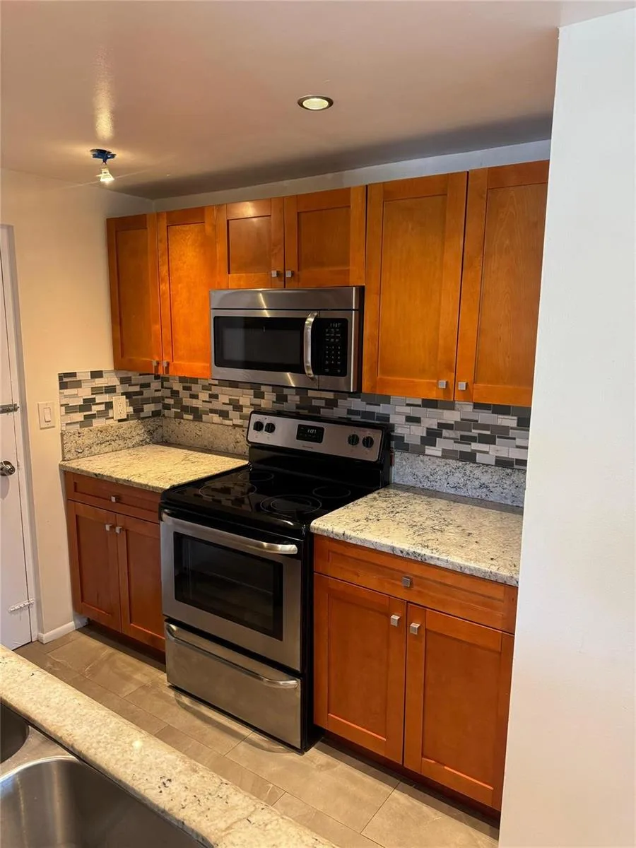 1407 NE 56th Street # 201, Fort Lauderdale, FL 33334 — zdjęcie 4