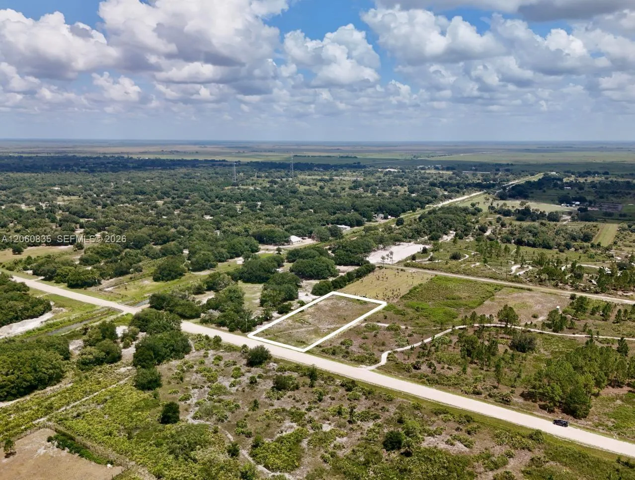 18277 NW 304TH Street, Okeechobee, FL 34972 photo 2