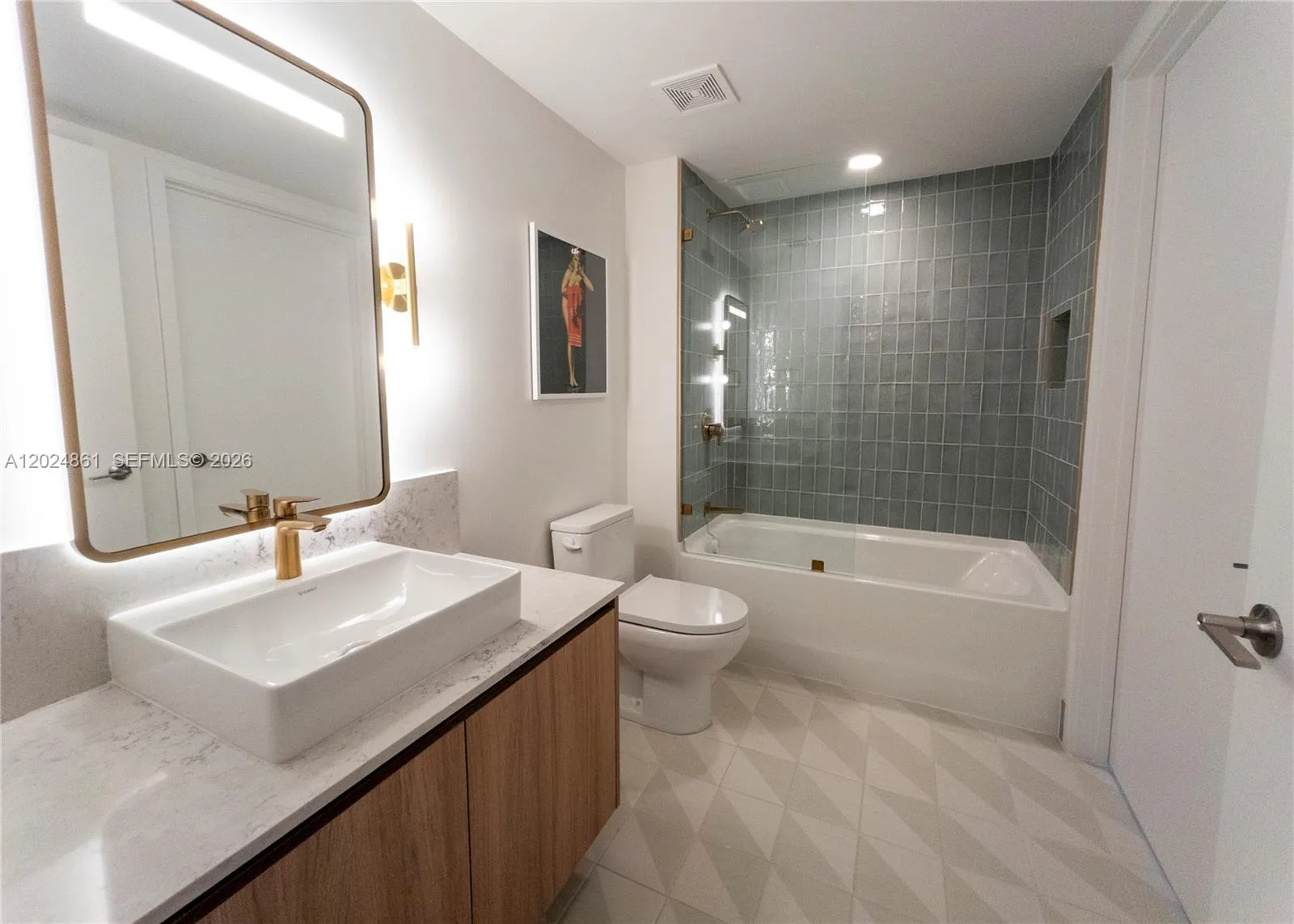 159 NE 6th St # 2508, Miami, FL 33132 photo 6