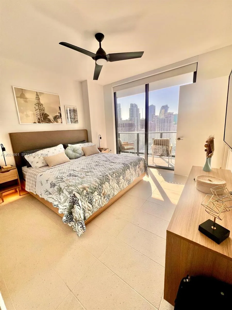159 NE 6th St # 2508, Miami, FL 33132 photo 8