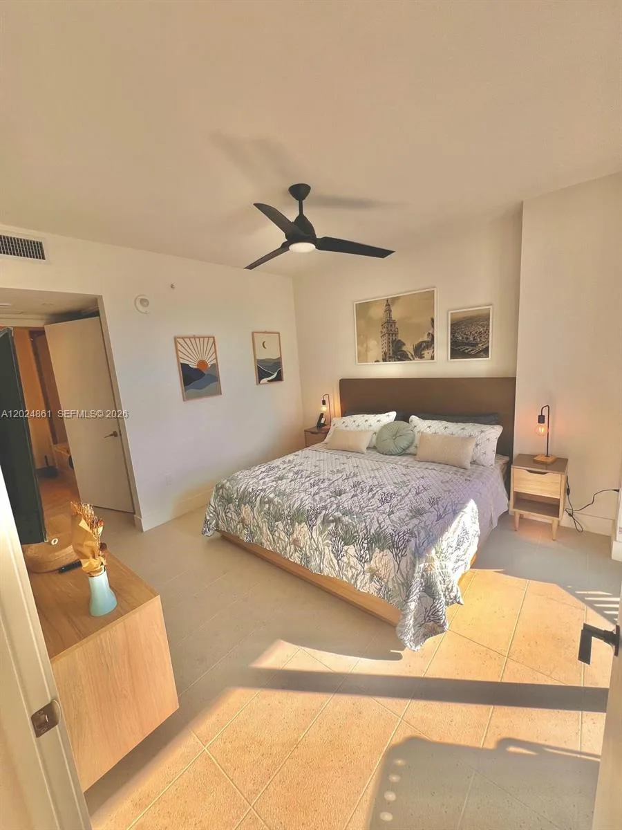 159 NE 6th St # 2508, Miami, FL 33132 photo 9