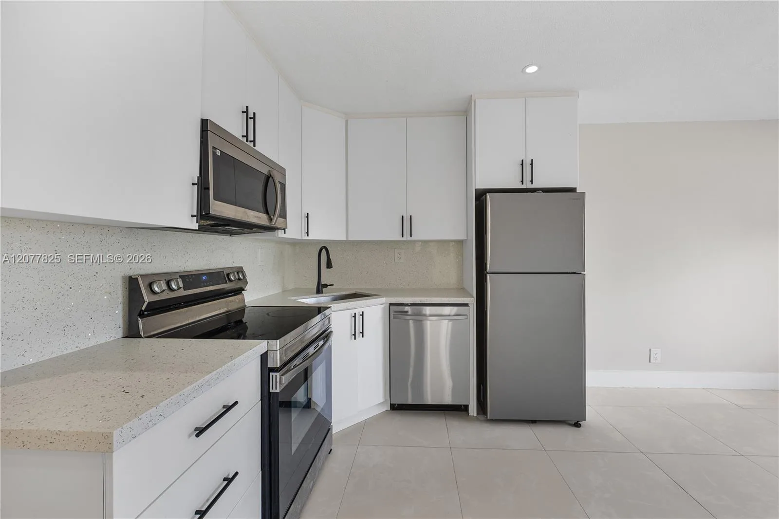 5420 Hollywood Blvd # 209, Hollywood, FL 33021 photo 3