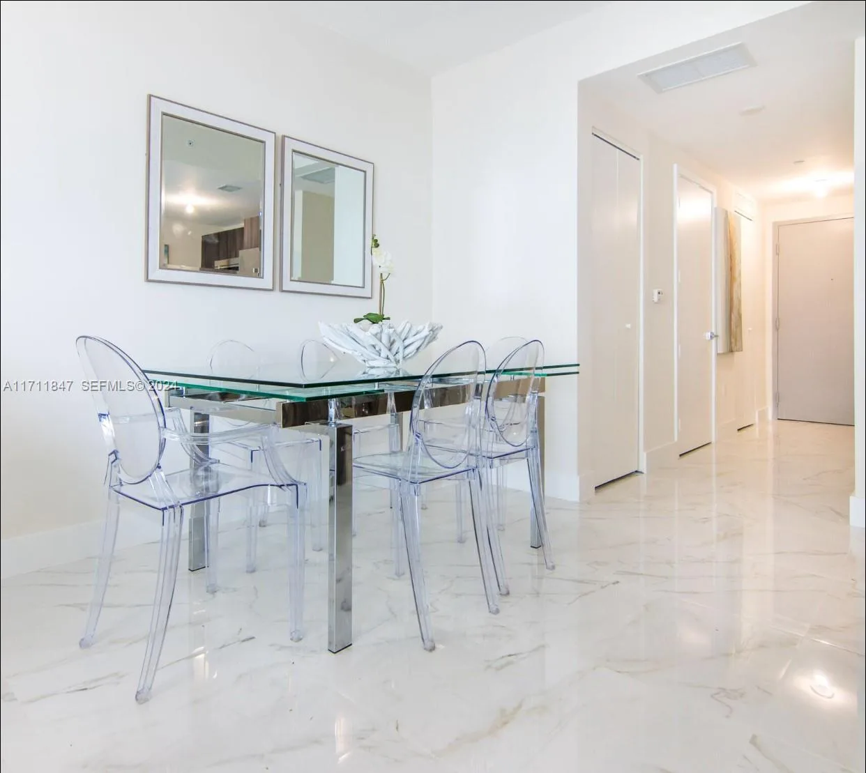 488 NE 18th St # 2705, Miami, FL 33132 photo 2
