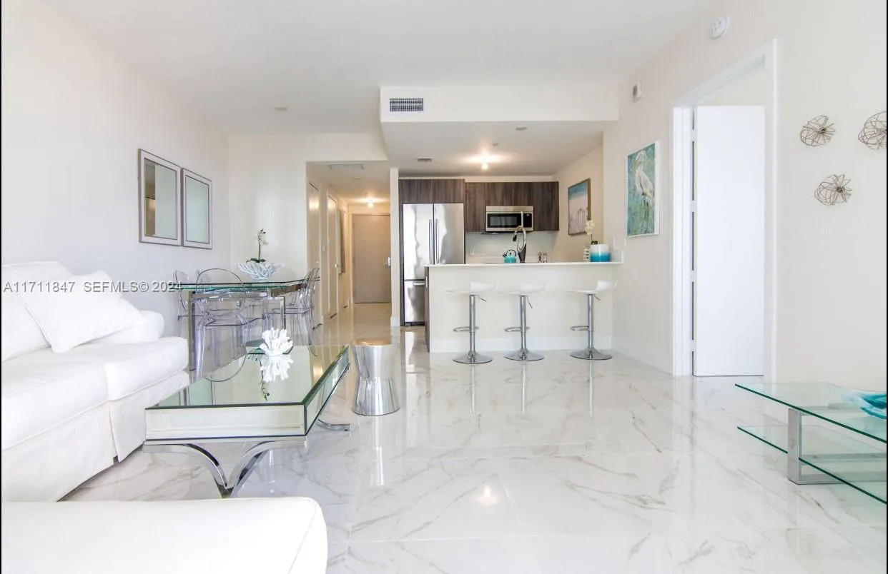 488 NE 18th St # 2705, Miami, FL 33132 photo 3