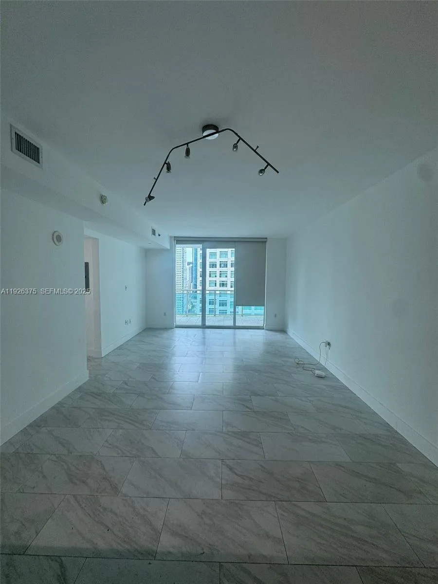951 Brickell Ave # 2301, Miami, FL 33131 photo 2
