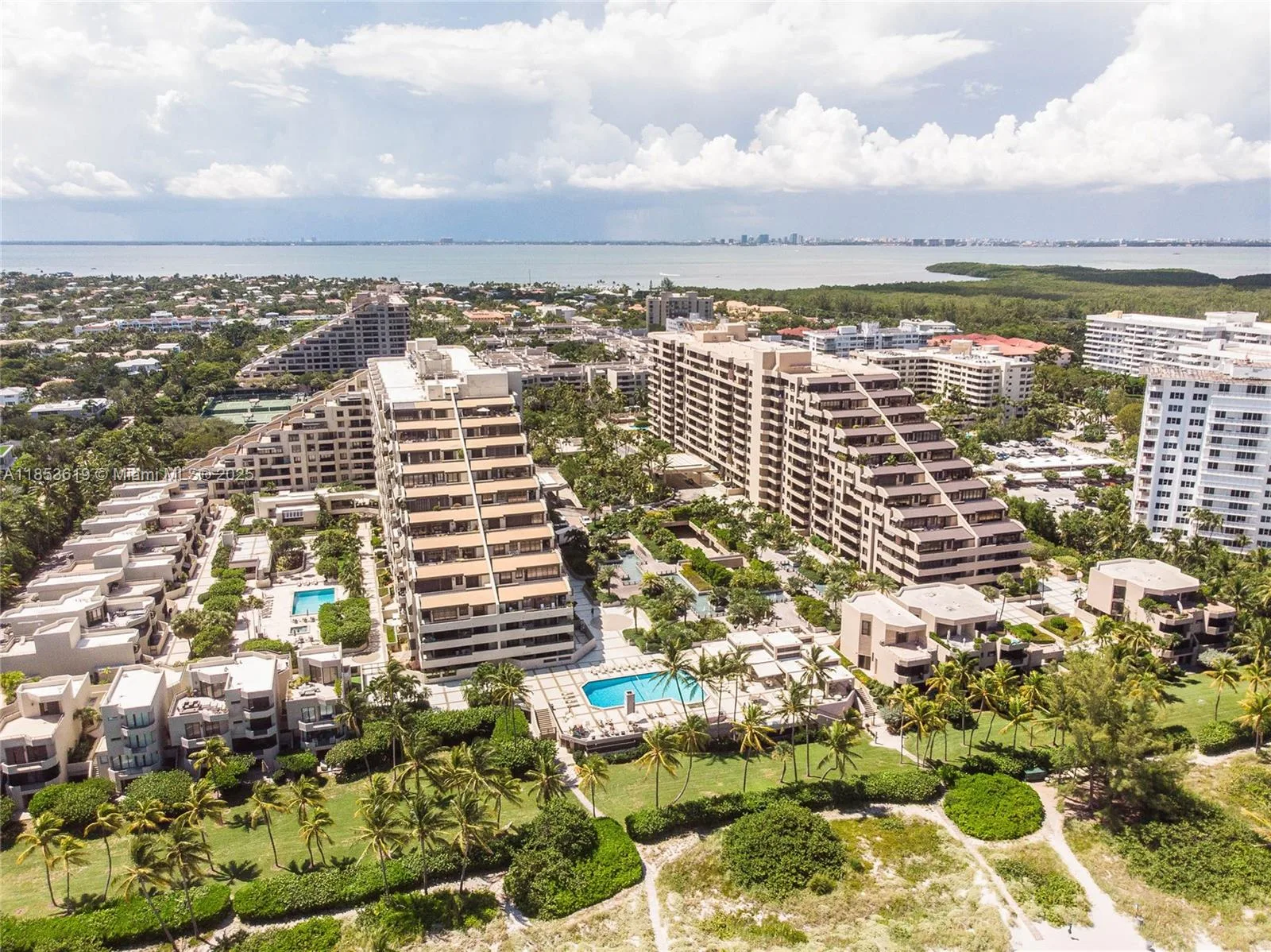 201 Crandon Blvd # 1030, Key Biscayne, FL 33149 photo 2