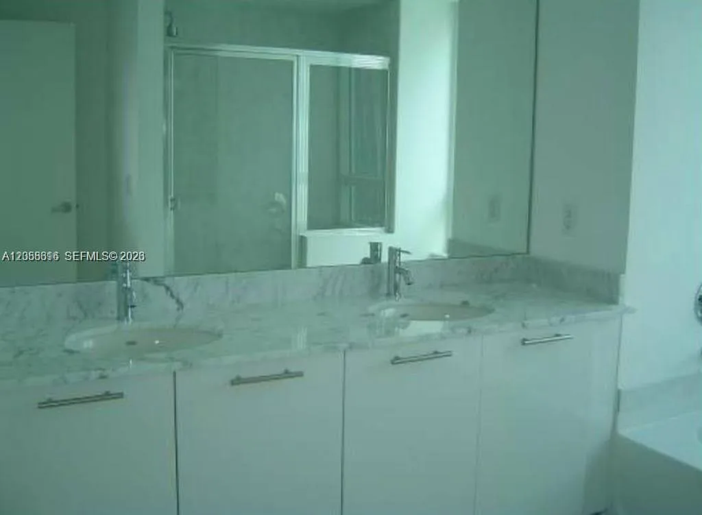 950 Brickell Bay Dr # 3010, Miami, FL 33131 photo 6