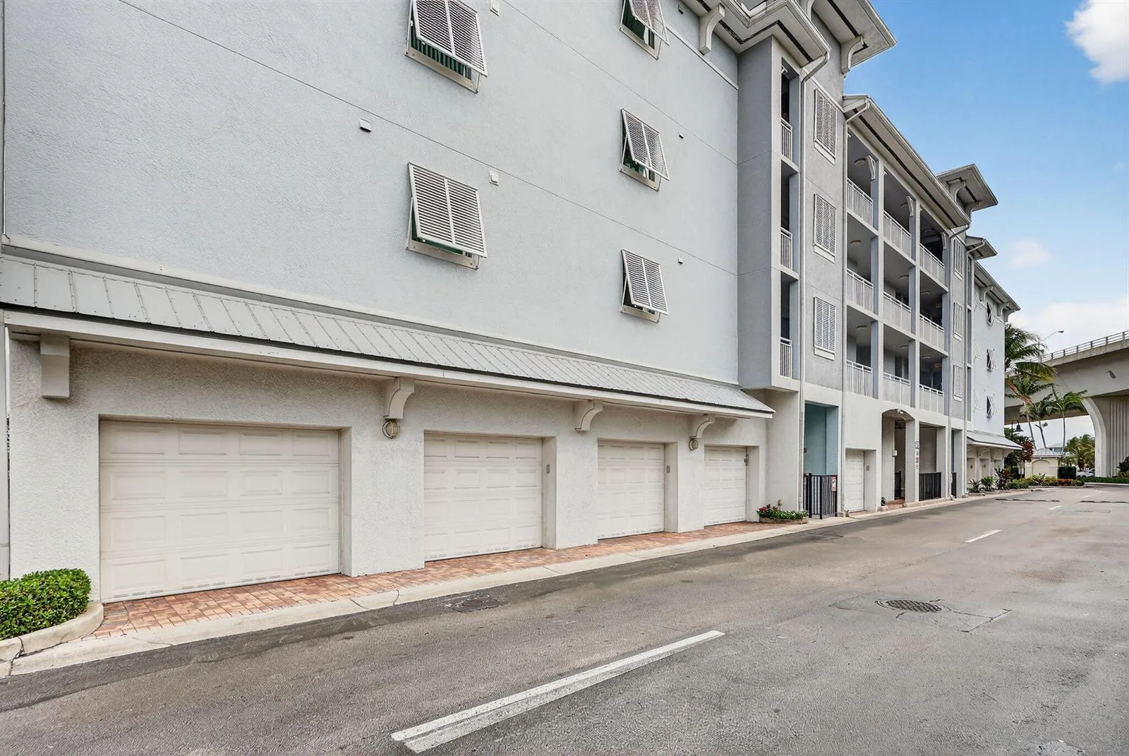 675 NW Flagler Avenue # Unit 202, Stuart, FL 34994 photo 2