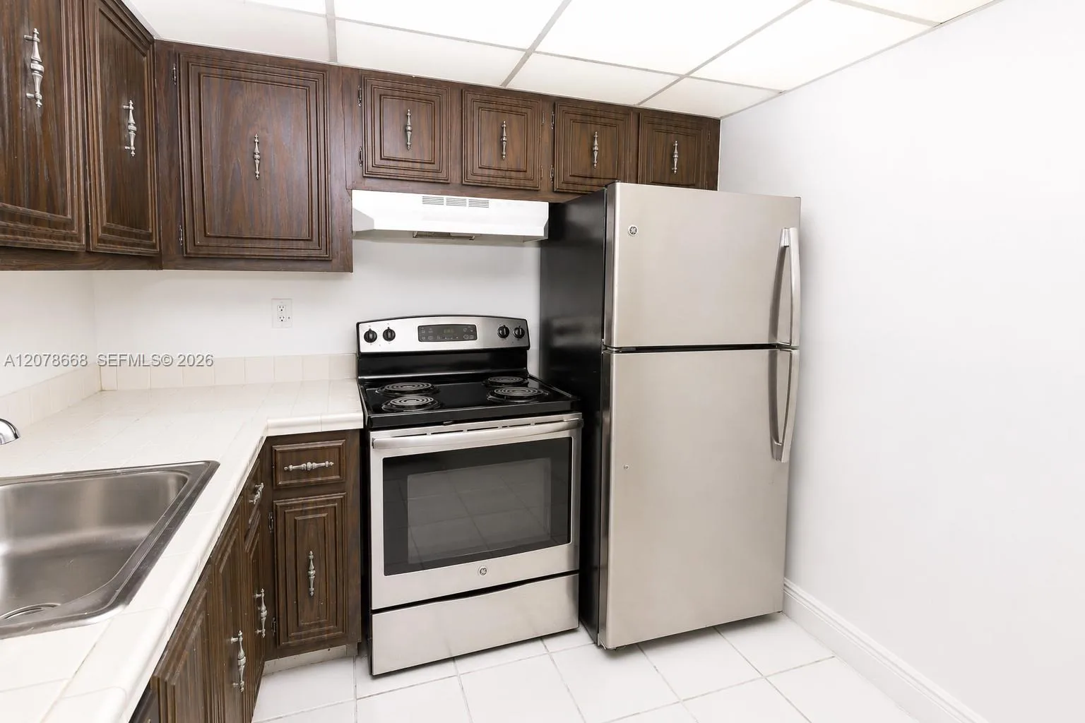 486 NW 165th St Rd # B-301, Miami, FL 33169 photo 2