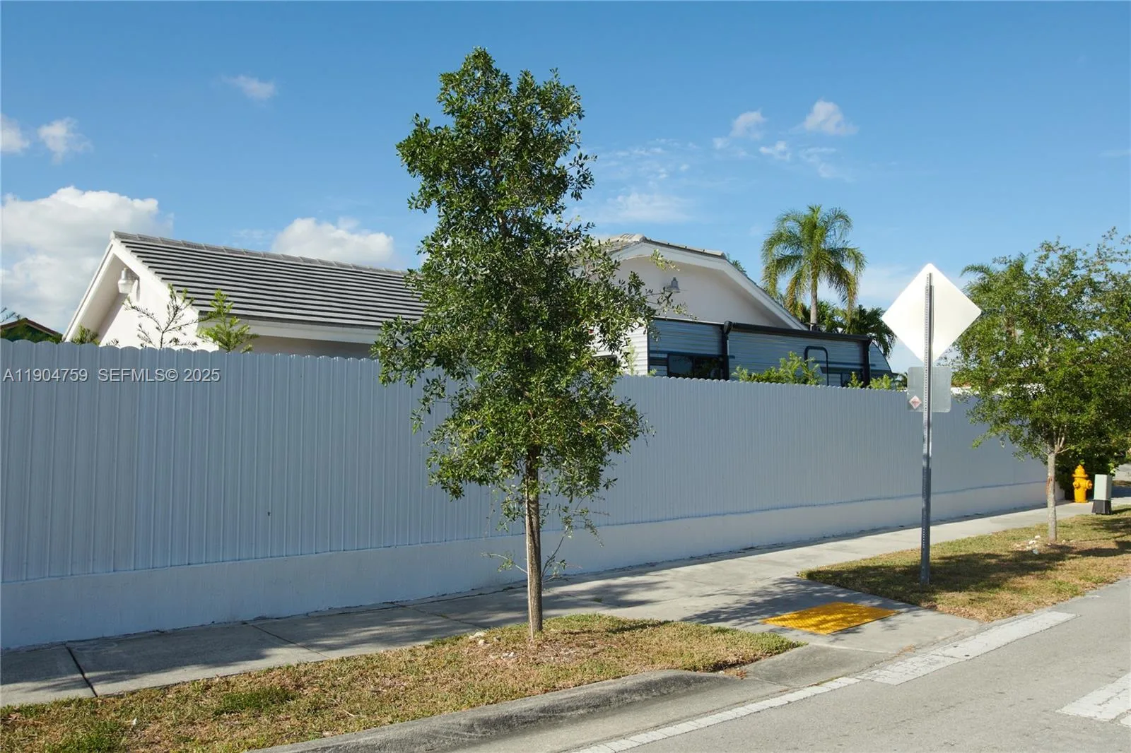 2980 SW 141st Ct, Miami, FL 33175 photo 4