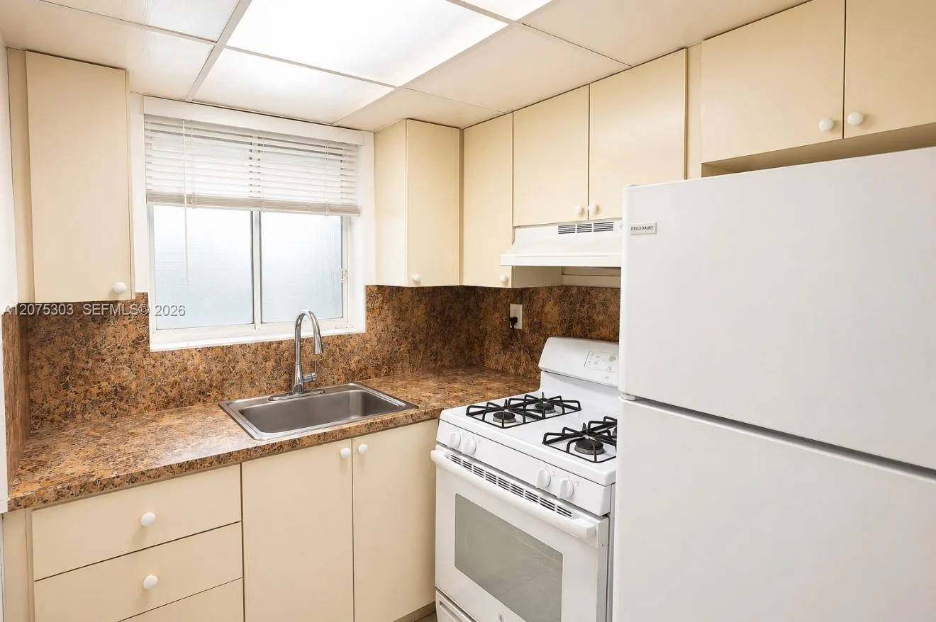 2799 E 4th Ave # 7, Hialeah, FL 33013