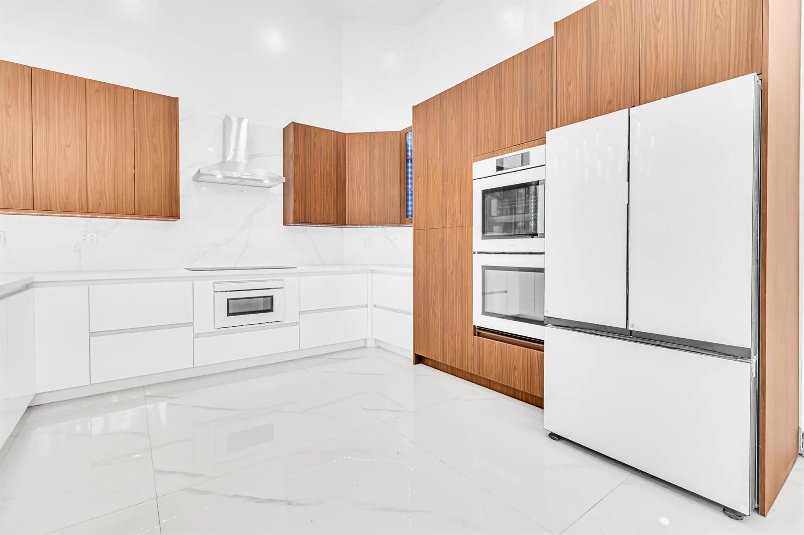 5740 SW 33rd Terrace, Fort Lauderdale, FL 33312 photo 2