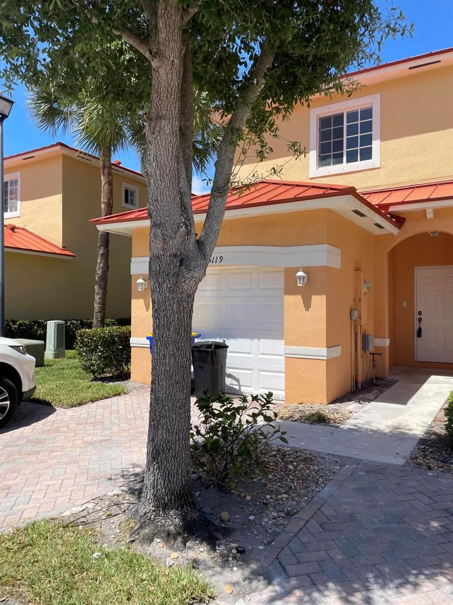 5119 SE Mariner Garden Circle, Stuart, FL 34997